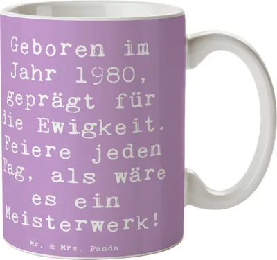 Produktbild von Mr. & Mrs. Panda Teetasse Spruch 1980 Geburtstag Feier - Lavendeltraum - Geschenk, Keramiktasse, Kaffeepott, Kaffeetasse, Jahrgang, Alter, Geburtstagsgeschenk, geboren