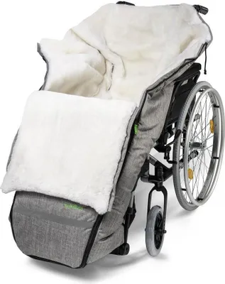 Produktbild von Fellhof Rollstuhl-Fellsack Lammfell Fusssack warm robust black Kinder