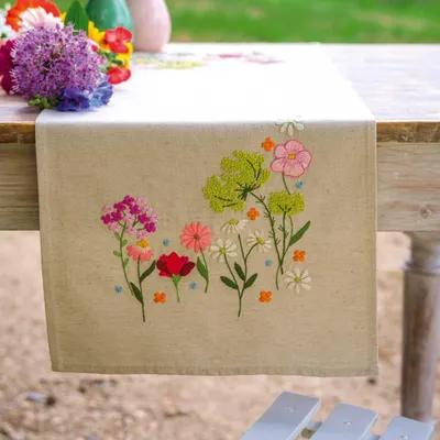 Produktbild von Vervaco Tischläufer Plattstich Stickpackung "Wildblumen", Stickbild vorgezeichnet, 35x95cm