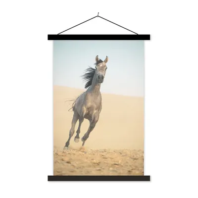 Produktbild von MuchoWow® Textilposter Pferd - Sand - Wüste 40x60 cm mit schwarzem Rahmen - Wanddekorationen
