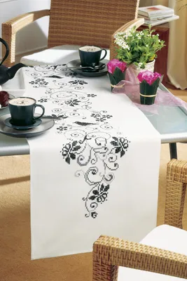 Kreuzstich-Set Tischläufer Blumen 38x142 cm