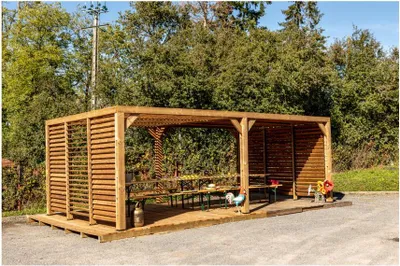 Image de Pergola Thermauvent - Bois thermochauffé - Ventelles mobiles sur le toit et 2 parois - 3,41 x 6,14 m