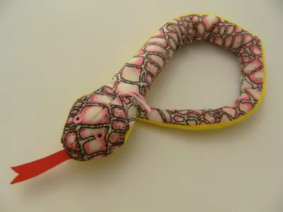 Produktbild von Stofftier Schlange 70 cm, rosa, Kuscheltier Plüschtier Schlangen