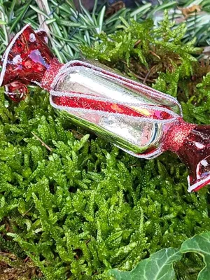 Produktbild von Christbaumkugel Bonbon rot, länglich