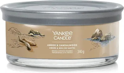 Produktbild von Yankee Candle Amber & Sandalwood, Rund, Braun, Bernstein, Karamell, Kardamom, Zedernholz, Lavendel, Patschuli, Pfeffer, Sandelholz, Tonka-Bohne,..., 28 h, 1 Stück(e)