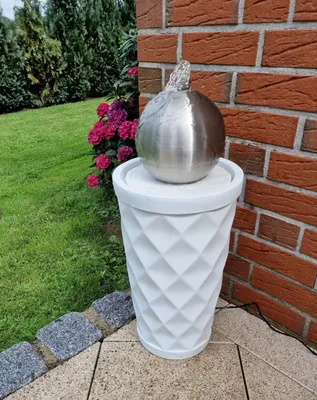 Produktbild von Terrassenbrunnen Sevilla weiß Polystone LED Garten Springbrunnen Brunnenkugel