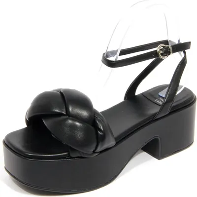 Imagen del producto de Sandalias para mujer JEFFREY CAMPBELL, modelo trenzado, color negro