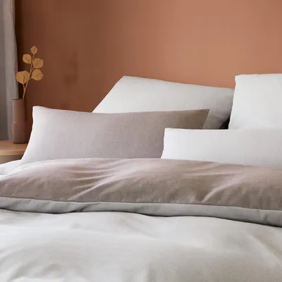 Produktbild von elegante Soft-Flanell-Bettwäsche-Garnitur Tender Farbe Marone Größe 135x200+80x80
