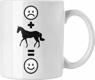 Produktbild von Trendation - Pferde Reiten Tasse Geschenk für Reiterin Pferdeliebhaber  :( + Pferd = :) Lustige Geschenkidee Geburtstag (Weiß)