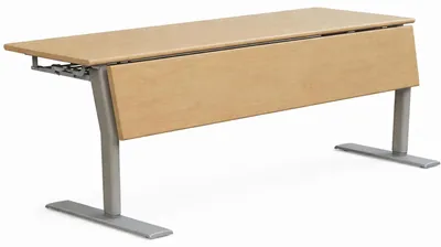 Immagine prodotto di Scrivania con elegante piano in legno e gambe robuste in metallo