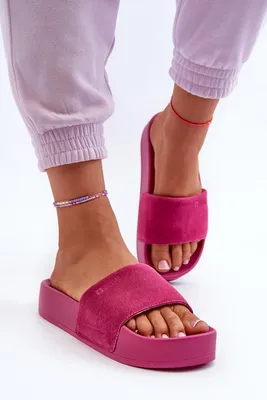 Imagen del producto de Chanclas de plataforma de ante para mujer, marca Big Star, modelo NN274A672, color fucsia, talla 41