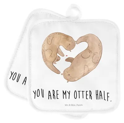 Produktbild von Mr. & Mrs. Panda Topflappen Otter Herz - Weiß - Geschenk, Topfuntersetzer, Set, Kochlappen, Liebe, topfhalter, Topflappenset, Hochzeitstag