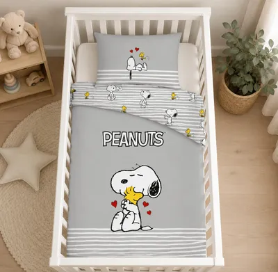 Produktbild von Peanuts Kinder Bettwäsche Snoopy 40x60 + 100x135 cm, 100% Baumwolle, Renforcé mit Reißverschluss, KI-generiertes Bild