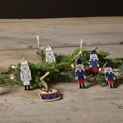 Produktbild von Weihnachts-Lichterkette Nutcracker 10 LED Holzmotive L 180cm