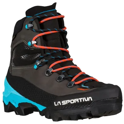 Schwarz-brauner Bergschuh für Damen von La Sportiva mit blauen und roten Schnürsenkeln.