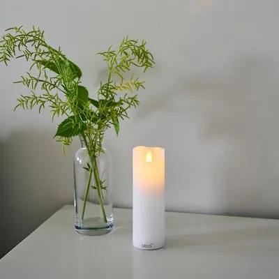 Produktbild von Sirius LED Kerze Sara 5 x 15 cm wiederaufladbar weiß