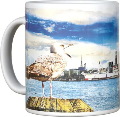 Produktbild von Hamburger SV HSV Tasse „Elbe“ – Offizieller Fanartikel – 0,3l Becher mit Skyline-Print & Möwenmotiv – Keramik – spülmaschinenfest