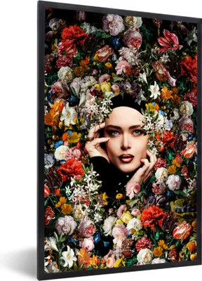 Produktbild von MuchoWow® Gerahmtes Poster Blume - Frauen - Porträt - Botanisch 60x90 cm - Poster mit Schwarzem Bilderrahmen Wandposter Rahmen Foto Bilder - Kunst