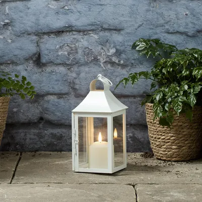 Gartenlaterne mit LED-Kerze, weiß, Metall, Timer, IP44