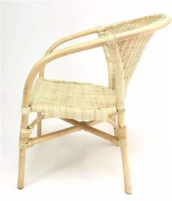 Produktbild von Rattanstuhl "Natur" lackiert, mit Armlehnen, handgefertigt, Korbstuhl, Bistrostuhl, Rattansessel