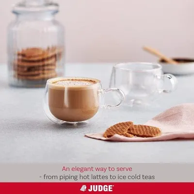 Zdjęcie produktu dla Zestaw dwóch szklanek do cappuccino Famanu – podwójne ścianki, pojemność 250 ml