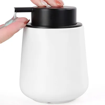 Productafbeelding van Omgoods - Keramische Zeepdispenser 350ml voor Handzeep en Shampoo
