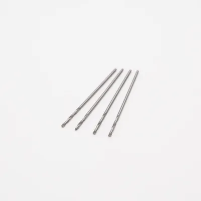 Produktbild von Bohrer-Set 0,8 mm - 4-teiliges Mini-Bohrer-Set für Plattenbohrungen - Kompatibel mit den Plattenbohrmaschinen Midi 10362 und Maxi 10363 - Präzisionsbohrer - Verkaufseinheit 1 Set [10125-16]