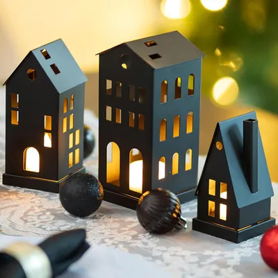 Zdjęcie produktu dla Czarna lampiony na Halloween: Dekoracyjne lampiony z diodami LED, idealne na świąteczne dekoracje. Gotyczny zestaw 3 małych lampionów