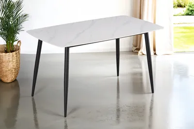 Produktbild von Refurbished Möbelretoure Esstisch 140 x 80 cm weiß matte Keramikplatte 4-Fuß-Gestell schwarz MILANO