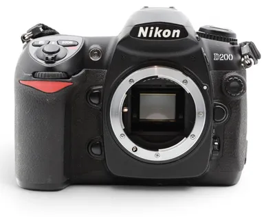 Produktbild von Nikon SLR Digital Camera D200, 10.2 MP, CCD, 3872 x 2592 Pixel, 18 - 200 mm, 72 mm, Auto
