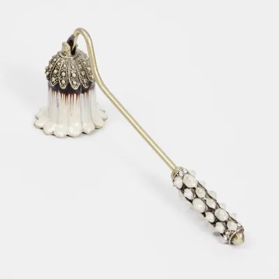 Productafbeelding van Kaars Blusser - Kaars Accessoire - Veilig Kaarsen Doven - Lange Handgreep - 16 cm - Wit