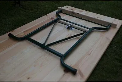 Produktbild von Klappbarer Biertisch BAVORD LUX mit Holzplatte und Eisenuntergestell 220x70cm
