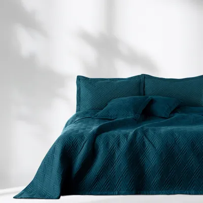 Produktbild von RESTILO Elegante gesteppte Tagesdecke 170x270 cm