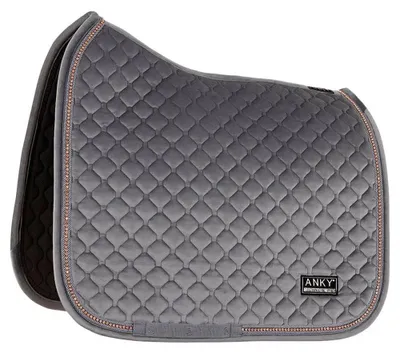 Immagine prodotto di Anky Xb23002, coperta da sella per dressage, modello Velvet Stones, colore grigio, taglia Full