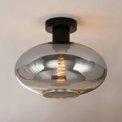 Produktbild von home24 Deckenleuchte - 1-flammig - Gusseisen / Rauchglas - Schwarz
