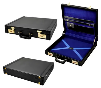 Produktbild von Premium Freimaurer Regalia Schürze MM/WM Aktentasche - Schwarzes Echtleder Hartschalenkoffer mit goldenen Schlössern | Freimaurer-Taschen & Aufbewahrungskoffer