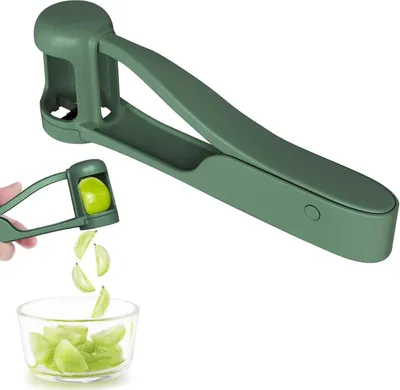 Image de Trancheur de raisin Trancheur de fruits pour jeunes enfants - Quart de rond en acier inoxydable - Ustensile de cuisine vert