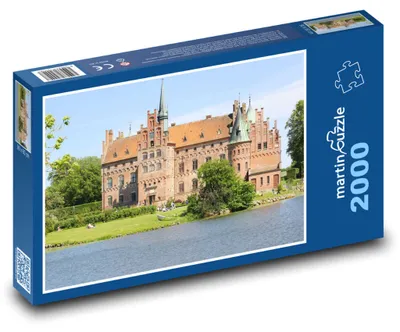 Produktbild von martinpuzzle - Puzzle 2000 Teile - Schloss Egeskov in Dänemark