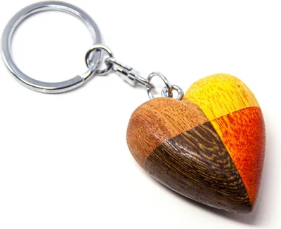 Produktbild von Schlüsselanhänger aus Holz - Herz