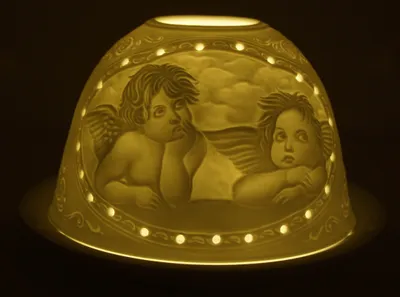 Produktbild von Dome-Light Raphael-Engel, Porzellan-Windlicht, KERZENFARM HAHN