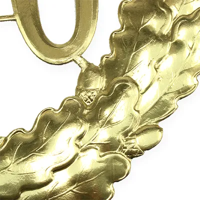 Produktbild von Goldene Jubiläumszahl 50 mit Eichenkranz, Deko zum Geburtstag & Goldhochzeit, Ø40cm