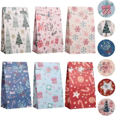 Produktbild von Geschenktüten Weihnachten Papiertüten mit Aufkleber 24 Stück 22,5 x 11 x 8 cm