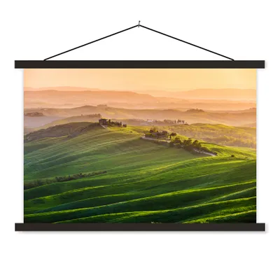 Produktbild von MuchoWow® Textilposter Toskana - Landschaft - Hügel 120x80 cm mit schwarzem Rahmen - Wanddeko