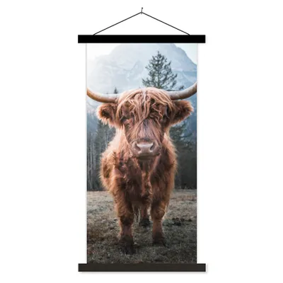 Produktbild von MuchoWow® Textilposter Schottischer Hochländer - Kuh - Tiere - Berg - Natur 90x180 cm mit schwarzem Rahmen - Dekoration Wohnzimmer