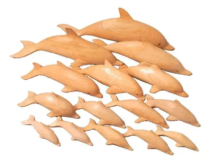 Produktbild von 1 Schwimmender Delfin aus Holz in verschiedenen Größen, Grösse:ca. 15 cm