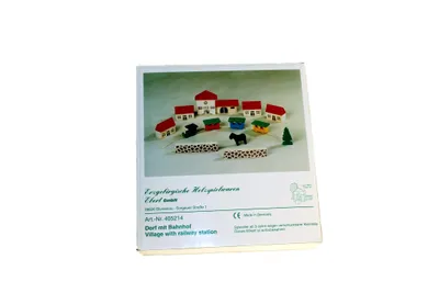 Productafbeelding van Ebert 405214: Dorp met treinstation - in de doos