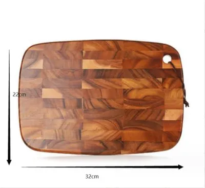Produktbild von Küchen- und Schneidebrett aus Holz, individueller Holzhackklotz, personalisiertes Geschenk zur Einweihungsfeier, zum Jahrestag oder Geburtstag