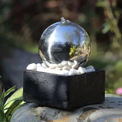 Produktbild von Köhko Zimmerbrunnen Ø30 cm mit LED-Beleuchtung und Fieberglass-Becken Kugelbrunnen 21001