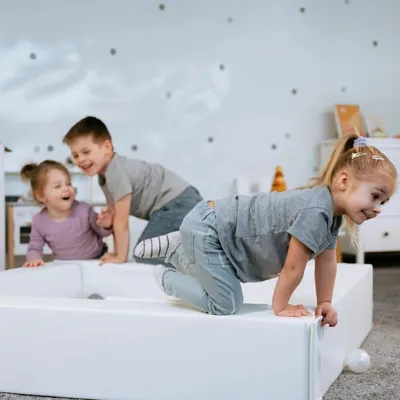 Zdjęcie produktu dla IGLU Soft Play Ball Pool Miękki plac zabaw z klockami w kolorze białym