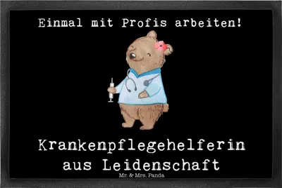 Produktbild von Mr. & Mrs. Panda fußmatte Krankenpflegehelferin Leidenschaft 40 x 60 cm - Schwarz - Geschenk, Spruch, Lustig, Ausbildung, Gummimatte, Beruf, Türvorleger, Schmutzfänger